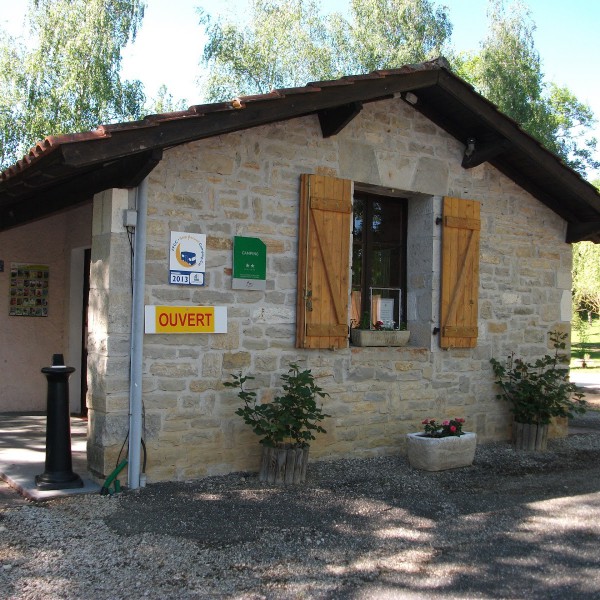 Camping Le Lac de Parisot