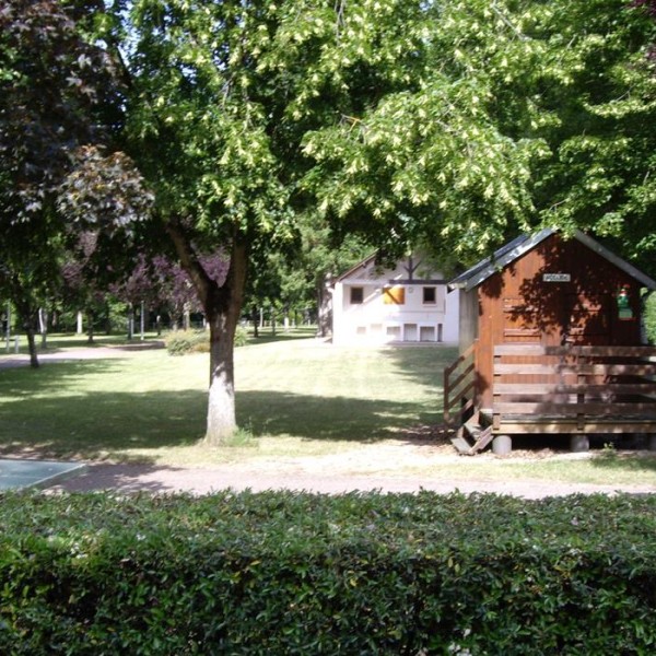 Camping Municipal Des Rives De La Bouzanne