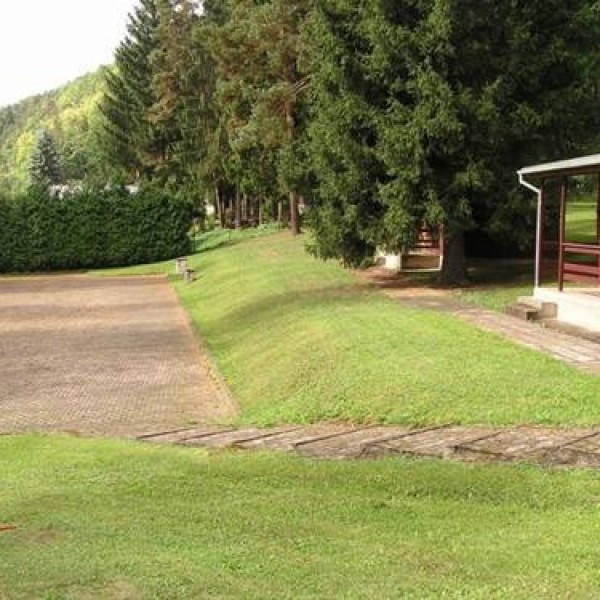 Camp and Hotel Lavka Chocerady