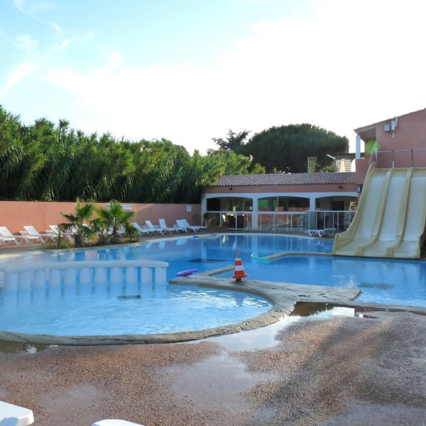 Clau Mar Jo
