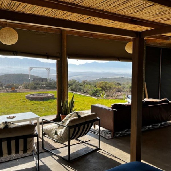 Smitten Glamping