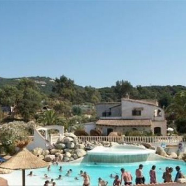 Camping Le Tikiti